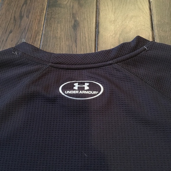 Under Armour Long Sleeve - Picture 5 of 5